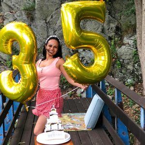 Meet your Posher, Adriana